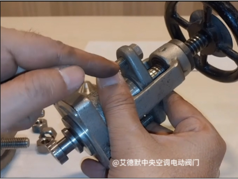 閥門填料密封中間加隔環(huán)的作用是什么？艾德默閥門來揭秘